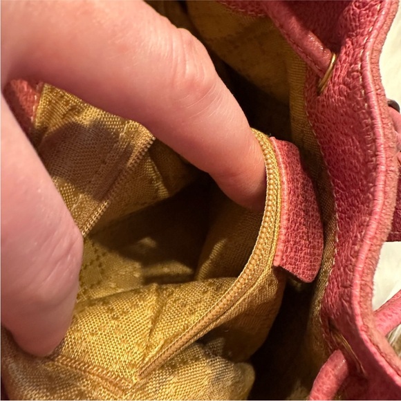 Pink GUCCI Suede Women's Backpack(Vintage) - Picture 7 of 10